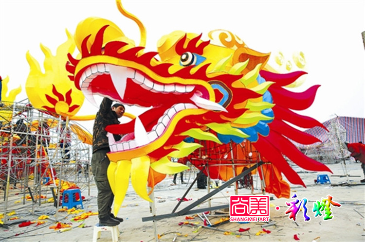 自貢彩燈制作隊(duì)伍如此龐大，是怎樣組織起來的呢？