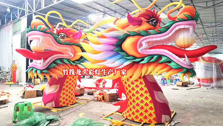 夜游竹筏龍舟為何成為許多景區(qū)的香餑餑？